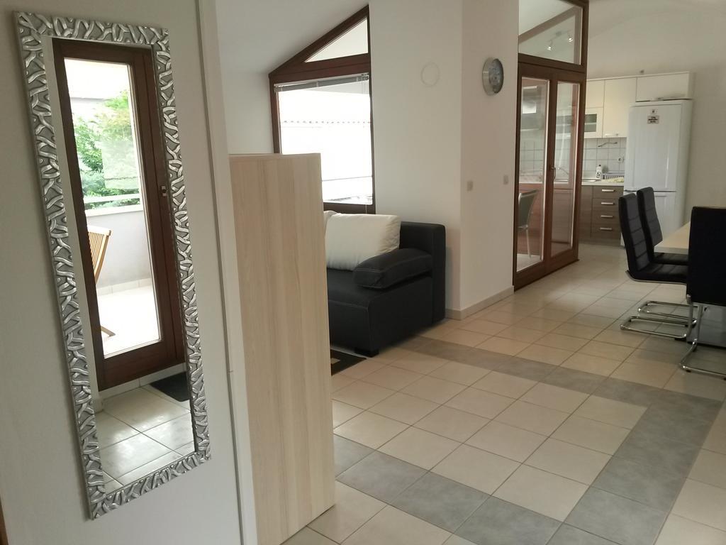 Apartmani Porat Malinska Exterior foto